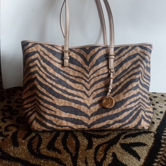 Michael Kors Tote Bag - Picture 1 of 5